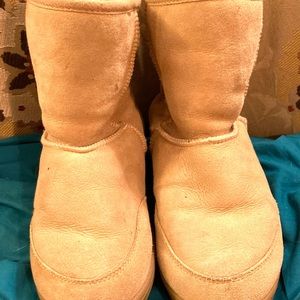 Acorn Shearling Winter Boots women’s 7